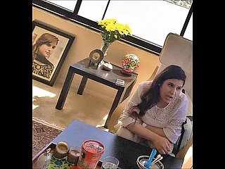 Desi Paki karısı Ayesha Kocası için çıplak dans