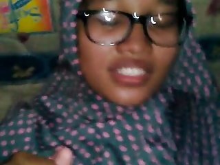 indonesian jilbab memek tudung berbulu 1