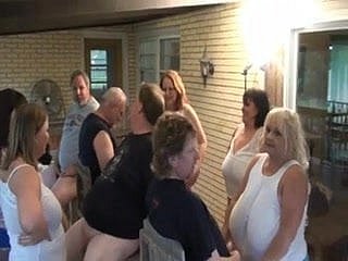 Of age BBW Sluts Sucking Bushwa in Choreograph Divertissement