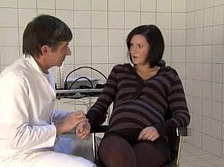 Milf grávida é fodida